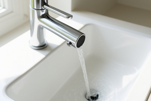 Mousseur pour robinet : le petit accessoire qui change tout sur votre facture d’eau